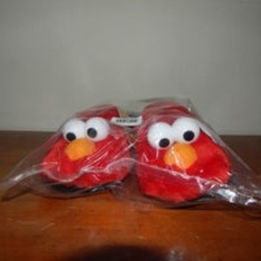 Elmo Slippers